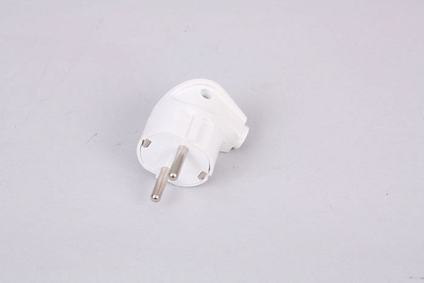 Вилка угловая сетевая с/з Макел (Makel) 10027