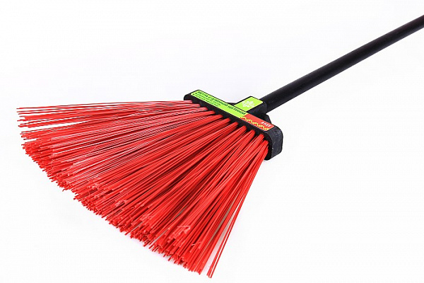 Метла синтетическая плоская БЦМ с высоким ворсом с черенком 120см 2027-ч