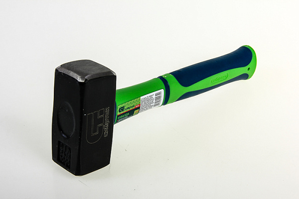 Кувалда 1500г фиберглас. обрезин. рукоятка Сибртех 10916