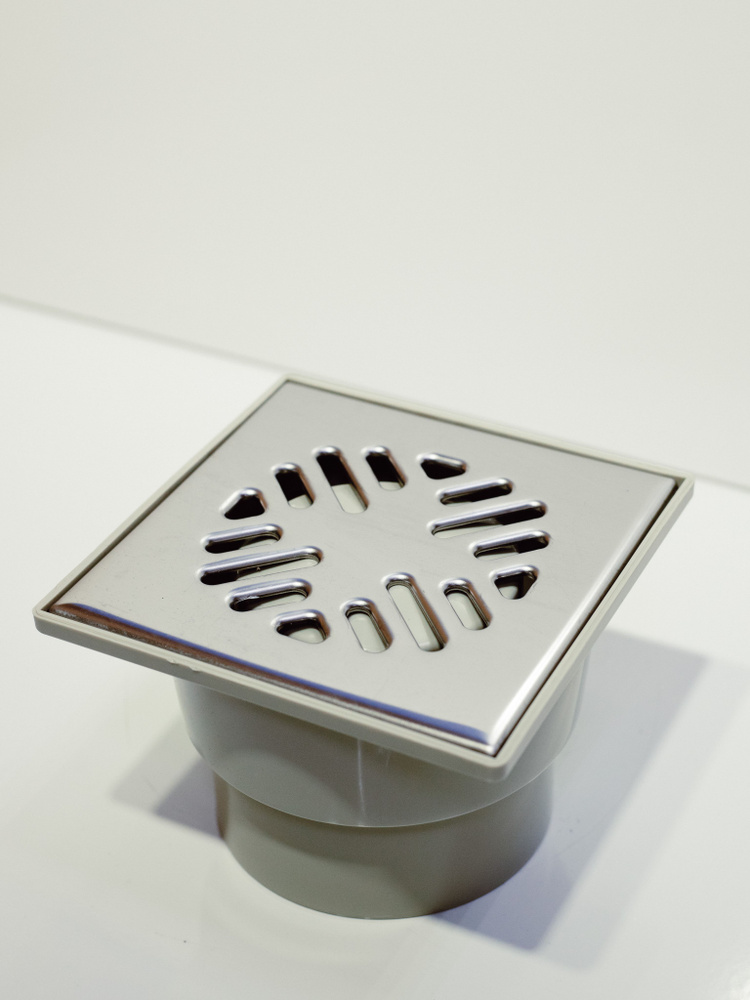 Трап канализационный 110 150х150мм вертикальный с решеткой из нерж стали