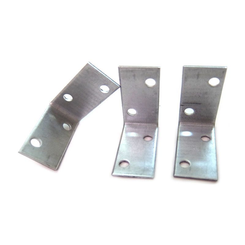 Уголок крепежный равносторонний KUR 40х40х20