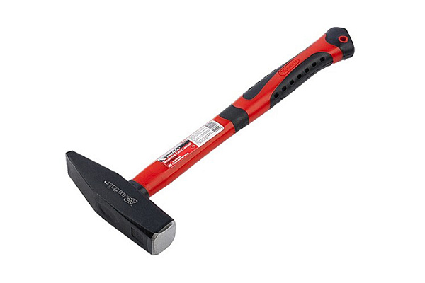 Молоток слесарный 600г фиберглас. обрезин. рукоятка Матрикс (Matrix)10340